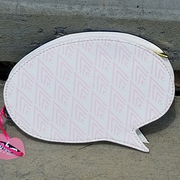 PHWOAR Clutch - Picture 3 of 3